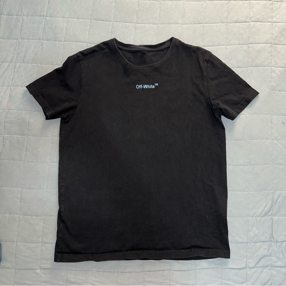 Off-White tee size XS
